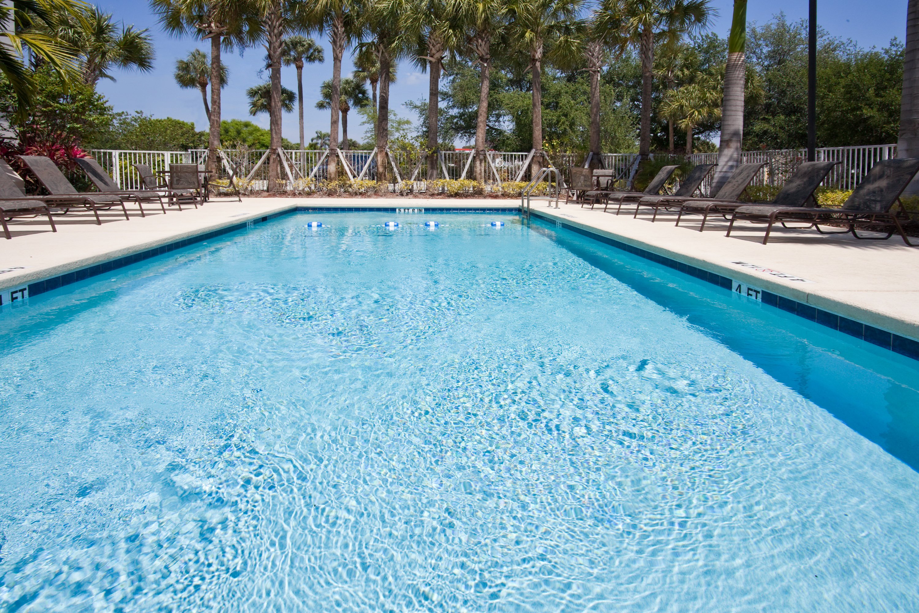holiday inn express west palm beach metrocentre