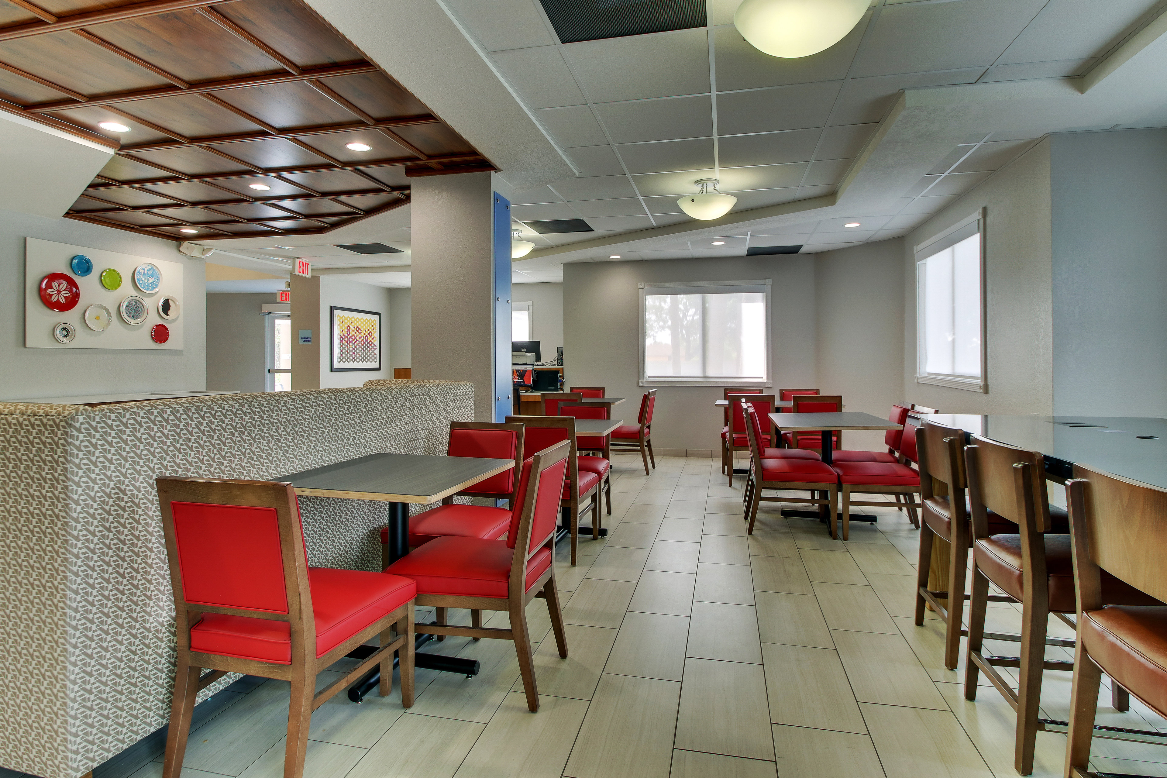 holiday inn express west palm beach metrocentre