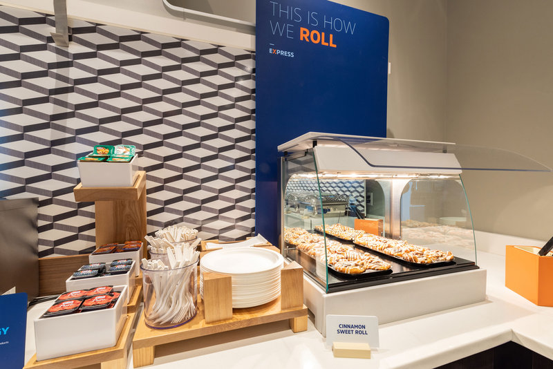 holiday inn express and suites west palm beach met