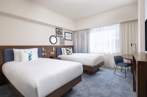 hampton by hilton london gatwick airport
