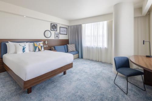 hampton by hilton london gatwick airport