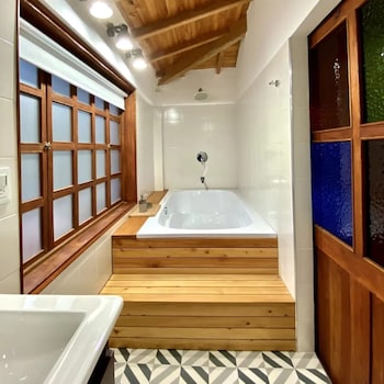 evoque hotel boutique