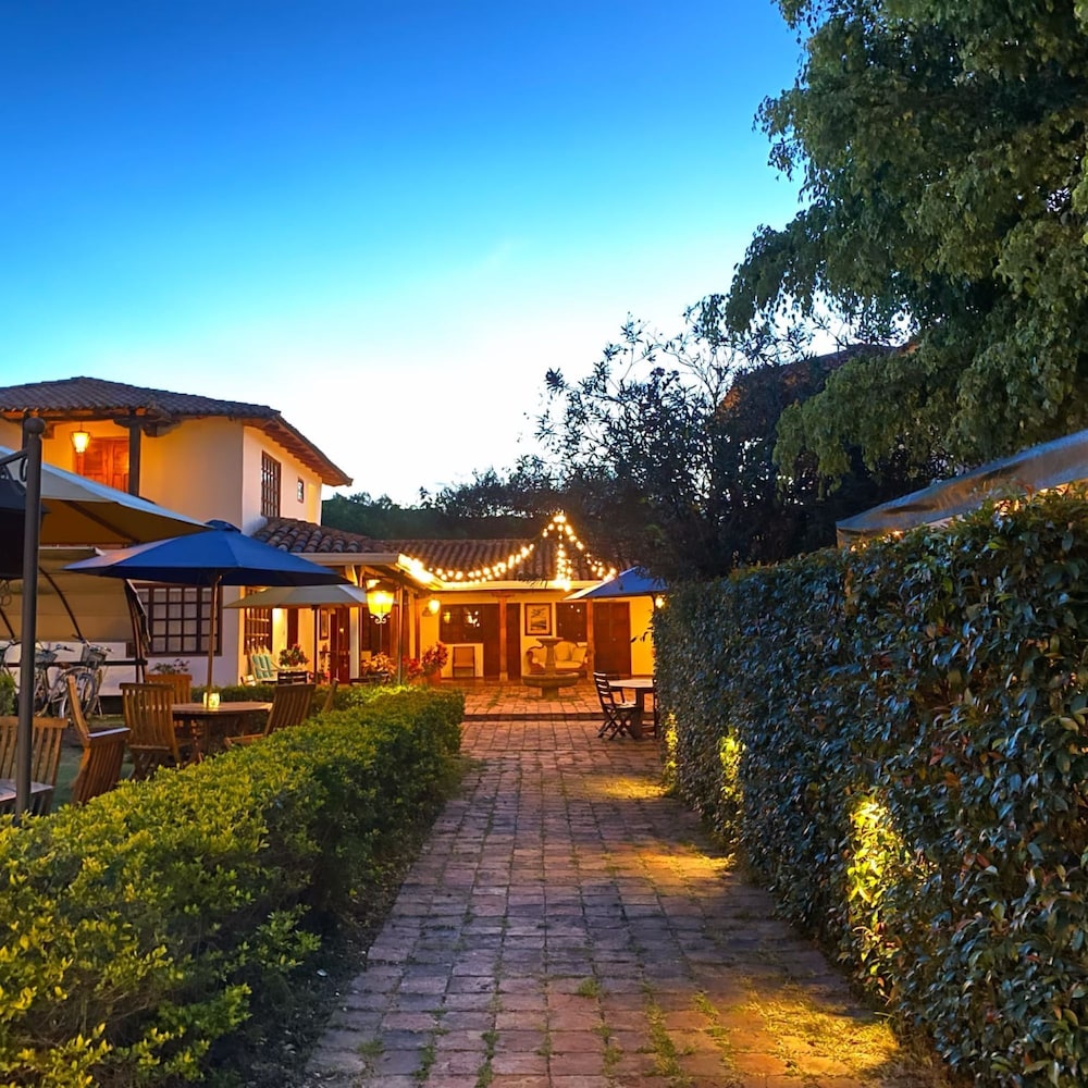 evoque hotel boutique