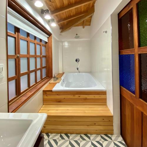 evoque hotel boutique