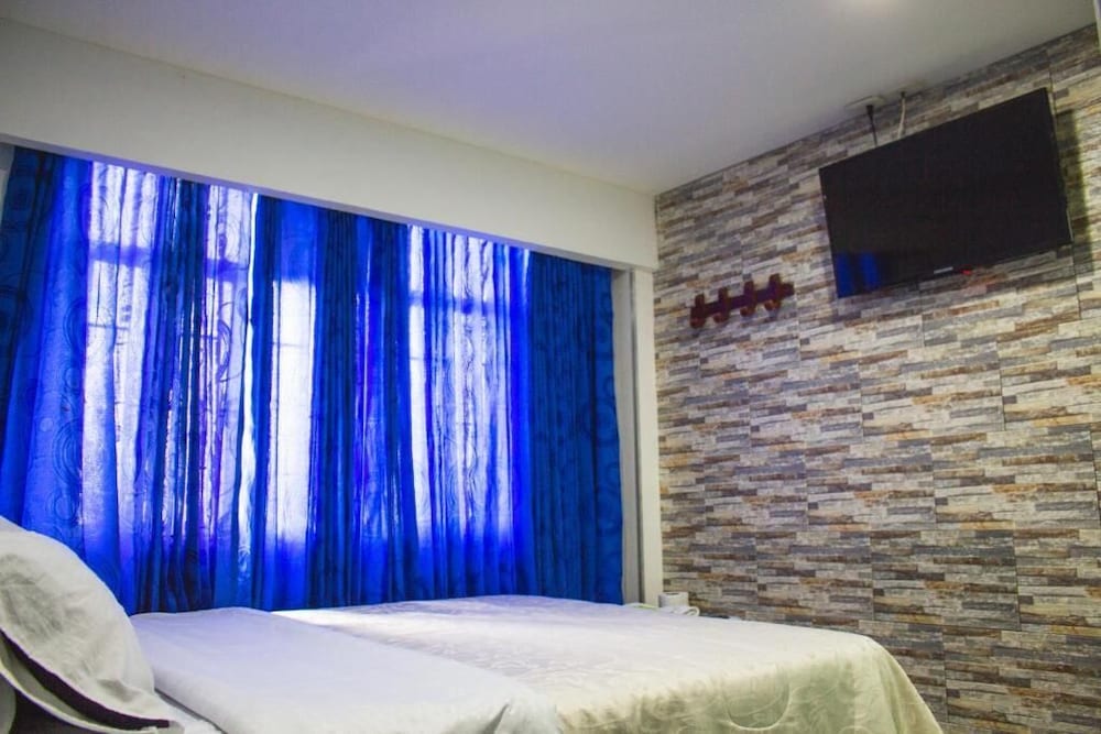 hotel punto 100