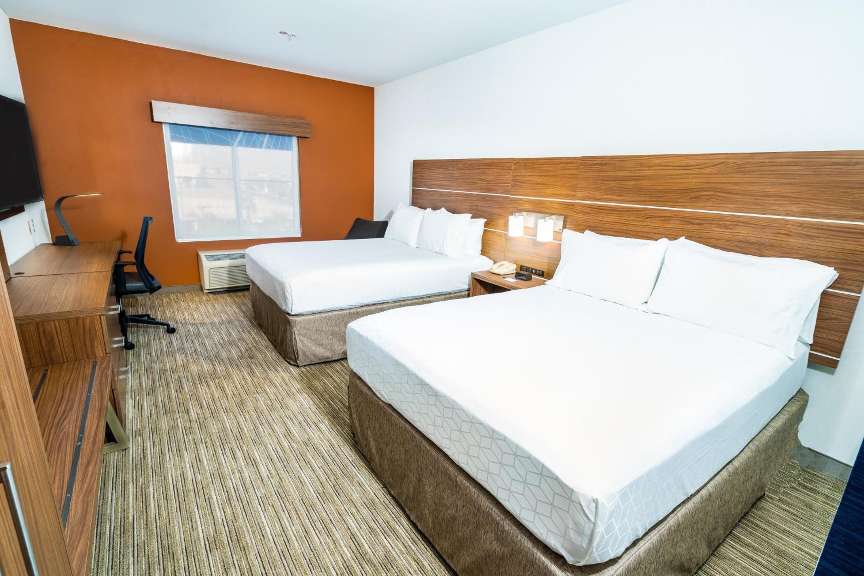holiday inn express and suites las vegas sw spring valley