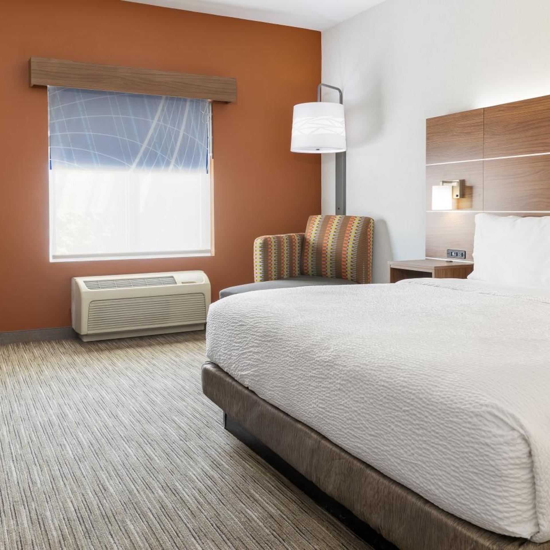 holiday inn express and suites las vegas sw spring valley