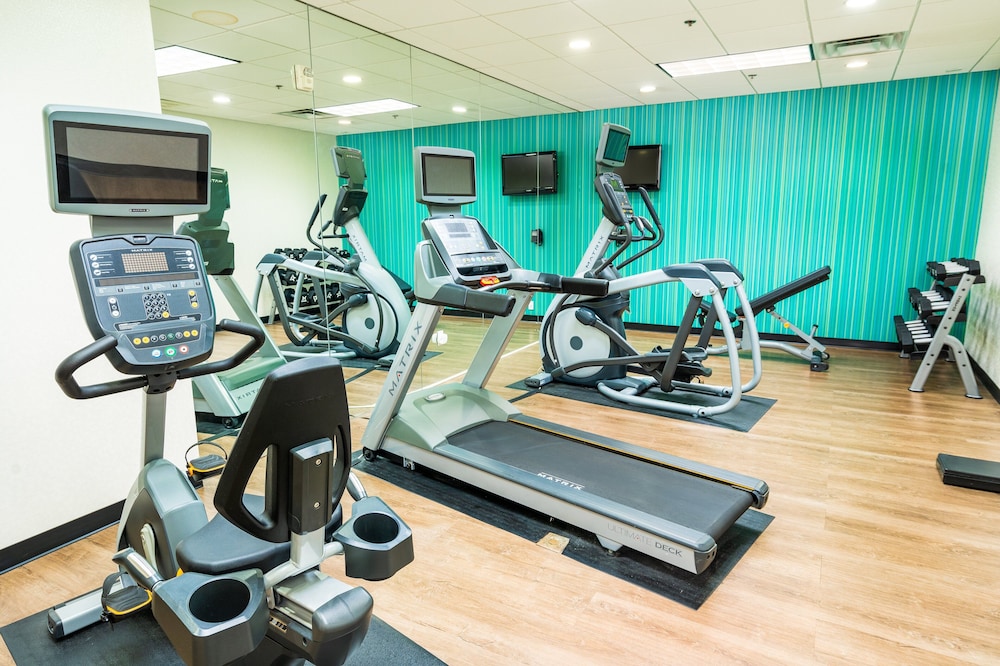 holiday inn express and suites las vegas sw spring valley