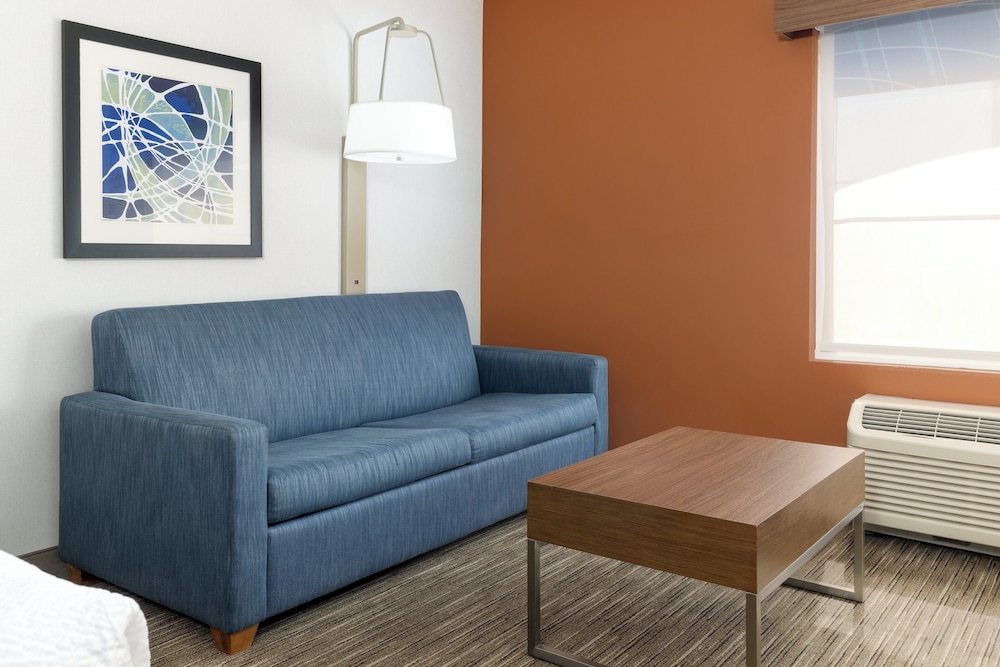 holiday inn express and suites las vegas sw spring valley
