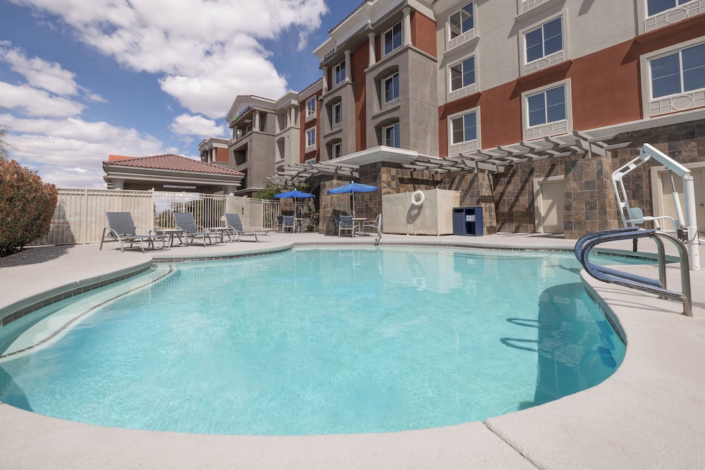 holiday inn express and suites las vegas sw spring valley