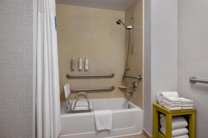 hampton inn las vegas north speedway