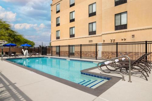 hampton inn las vegas north speedway