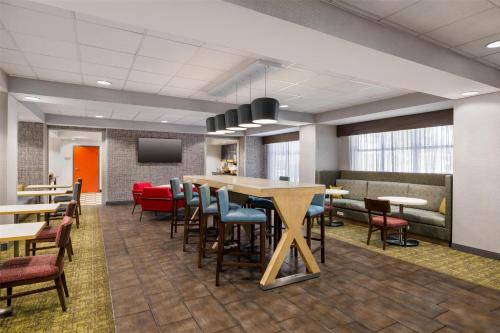 hampton inn las vegas north speedway