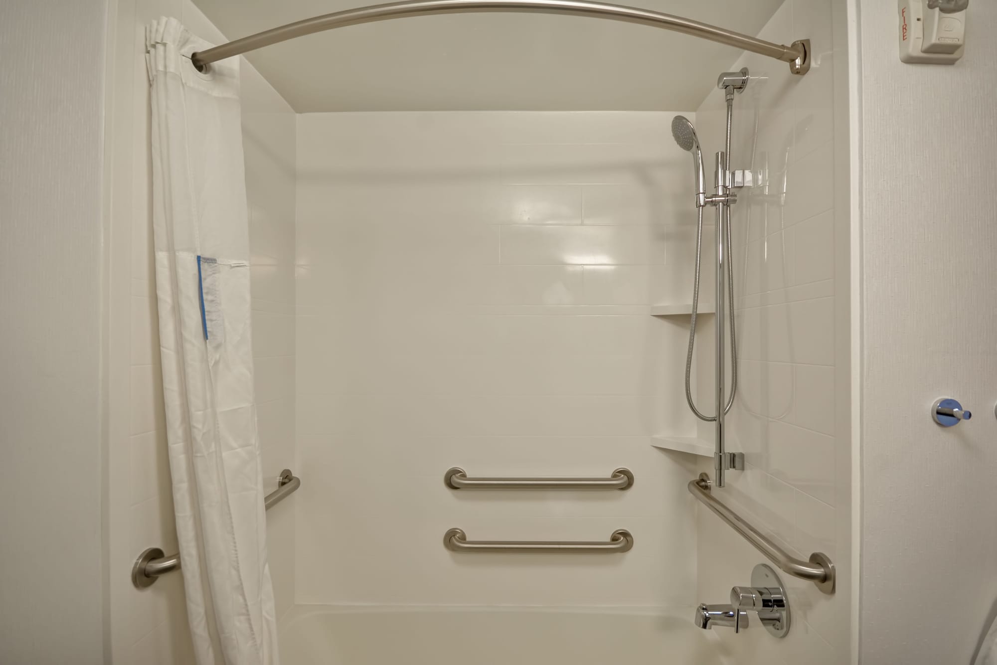 hampton inn and suites los angeles burbank airport