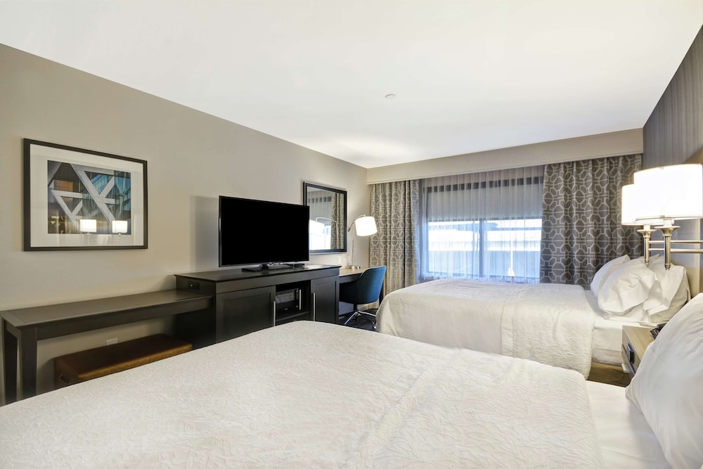 hampton inn and suites los angeles burbank airport