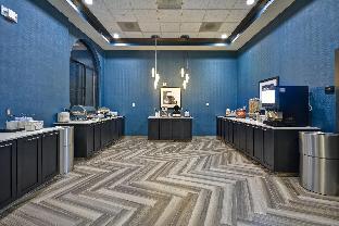 hampton inn and suites los angeles burbank airport