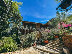 bazan home hotel and bungalow