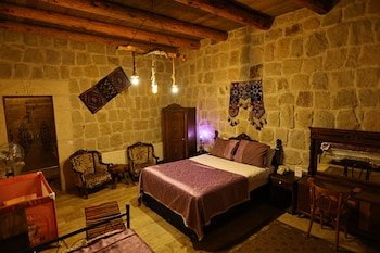 nova cave hotel
