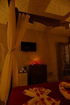 nova cave hotel