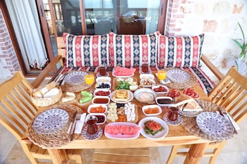 istlada tas ev apart