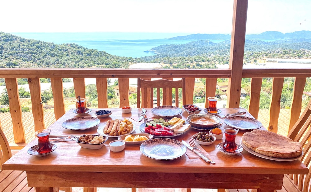 istlada tas ev apart