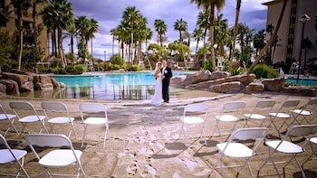 tahiti village resort and spa