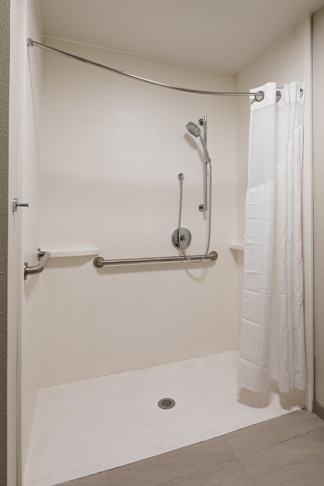 quality inn and suites englewood
