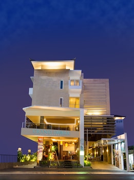 grand ixora kuta resort