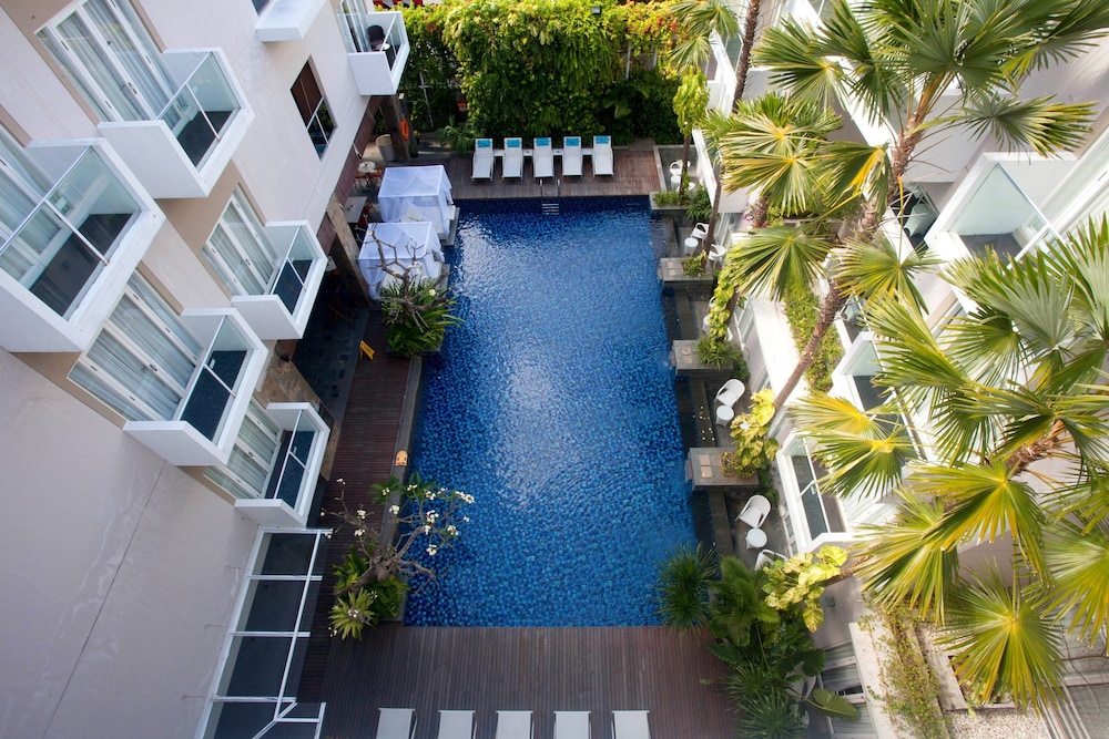 grand ixora kuta resort