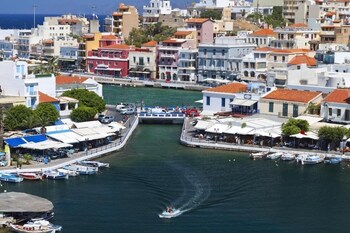 agios nikolaos