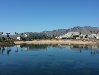 avi resort and casino