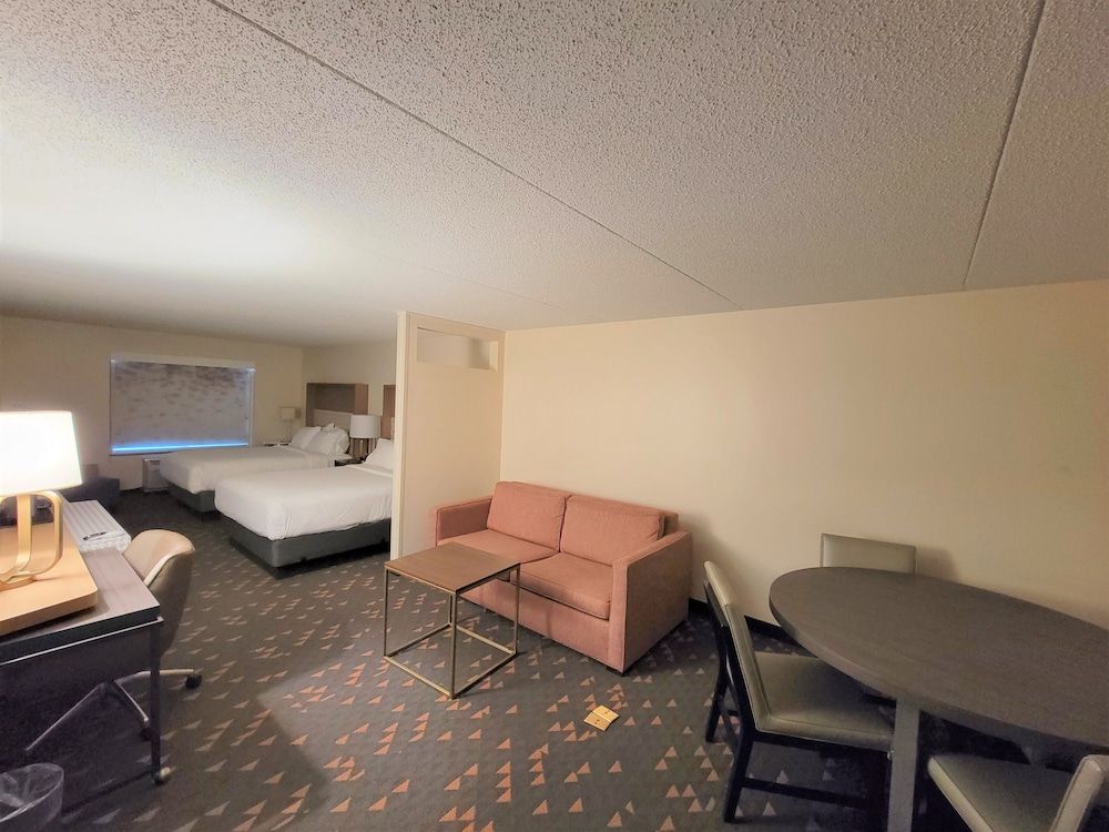 holiday inn hotel and suites ann arbor univ michigan area