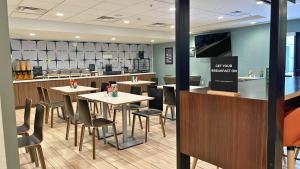 holiday inn hotel and suites ann arbor univ michigan area