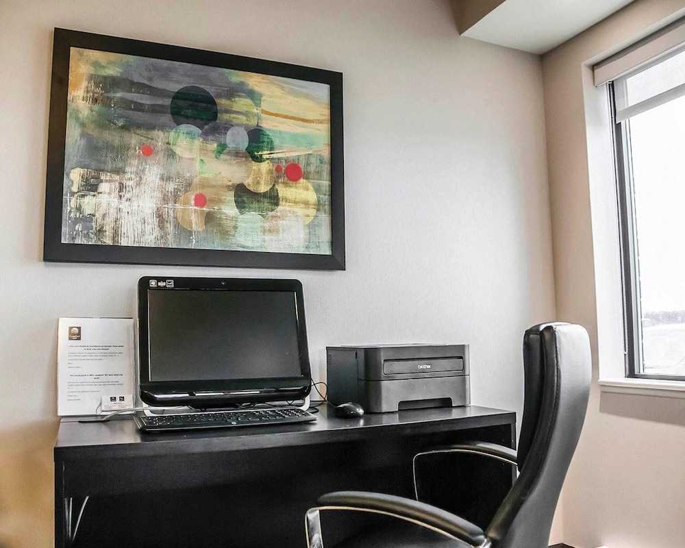 comfort inn laval