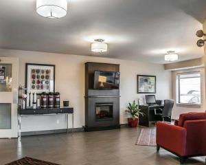 comfort inn laval