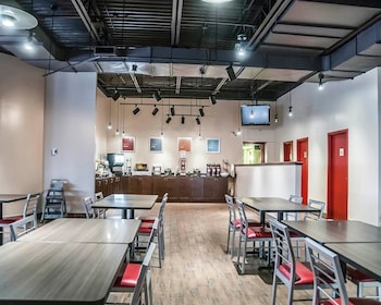 comfort inn laval