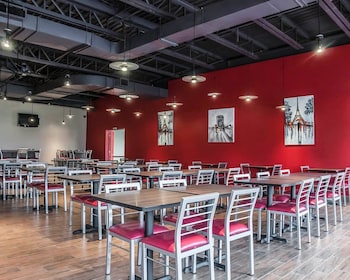 comfort inn laval