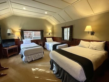 johnston canyon resort