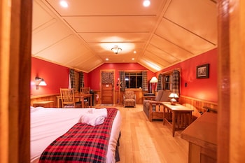 johnston canyon resort