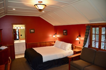 johnston canyon resort