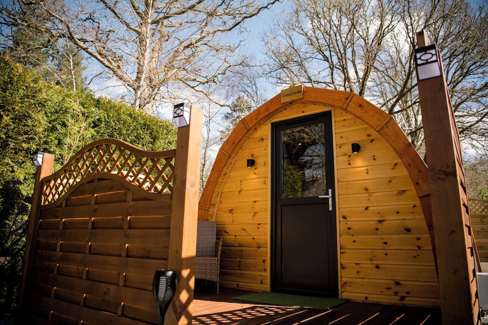 highland and transylvania glamping pods