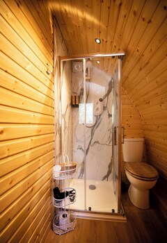 highland and transylvania glamping pods