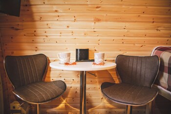 highland and transylvania glamping pods