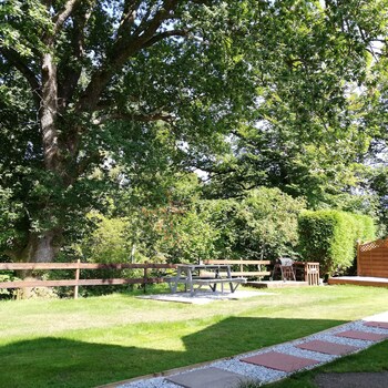highland and transylvania glamping pods