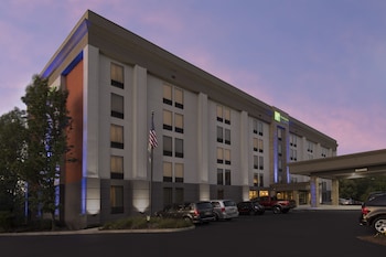 holiday inn express andover north lawrence by ihg
