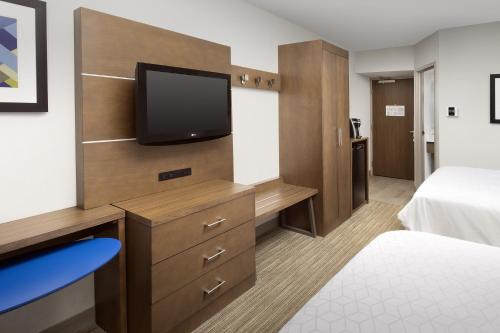 holiday inn express andover north lawrence by ihg
