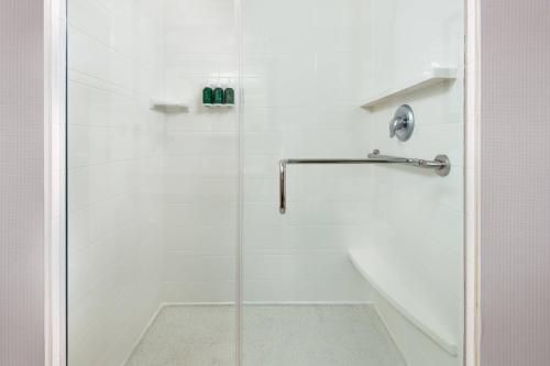 courtyard buffalo airport