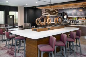 courtyard buffalo airport