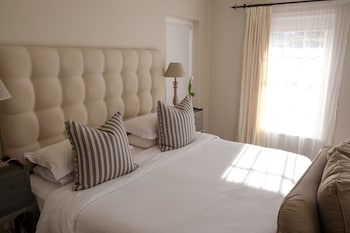 white lodge constantia guest house