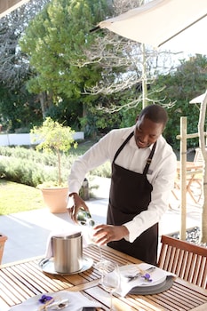 white lodge constantia guest house